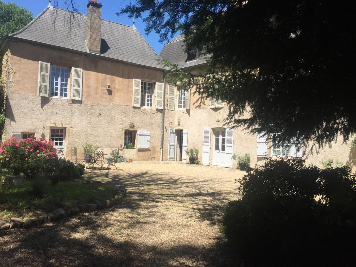 La Maison Des Gardes - Chambres D'Hotes Клюни Экстерьер фото